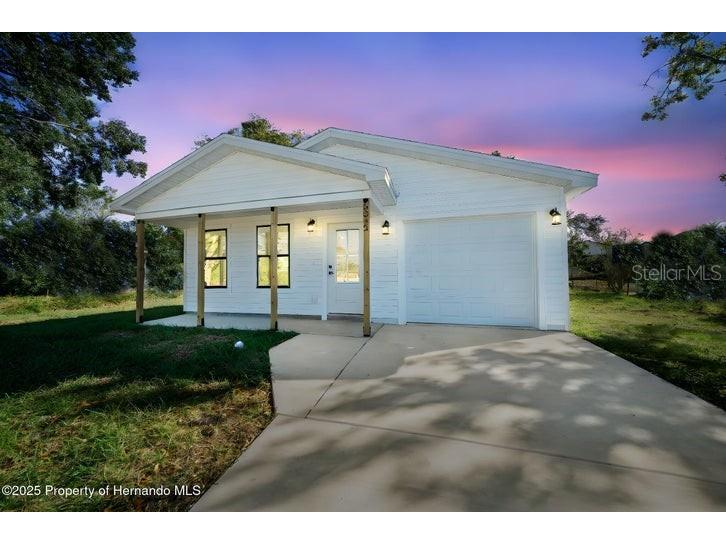 8980 Long Lake Avenue Brooksville FL 34613 W7877315 image1