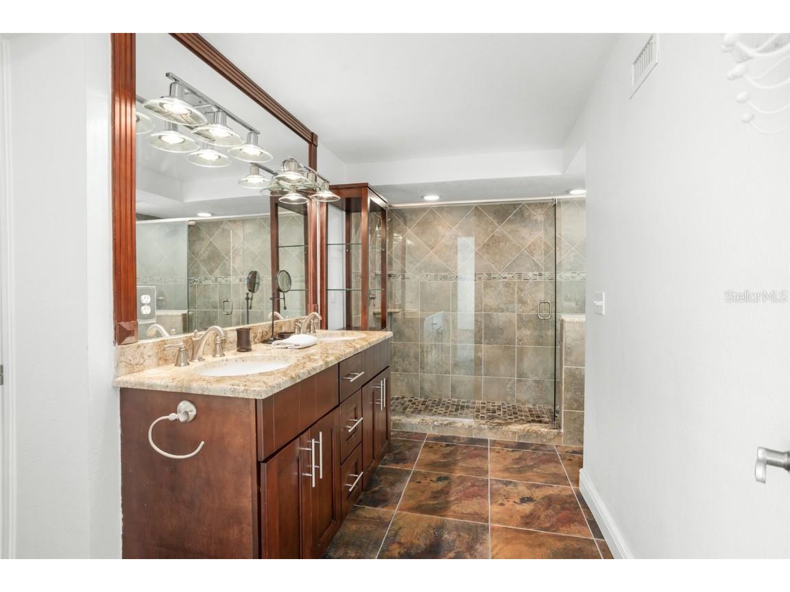 8984 Houston Place #103 Orlando FL 32819 - LAKE BUTLER CHAIN OF LAKES O6251392 image16