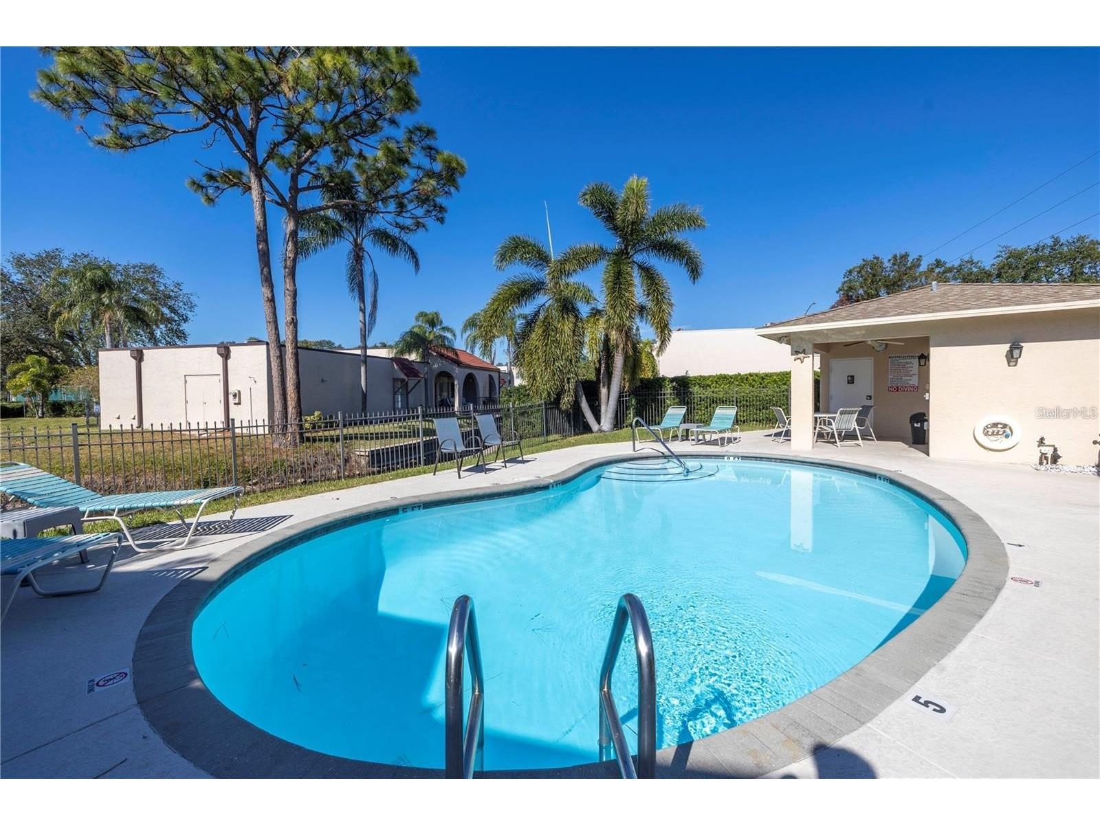 8985 Antigua Drive Seminole FL 33777 TB8461180 image54