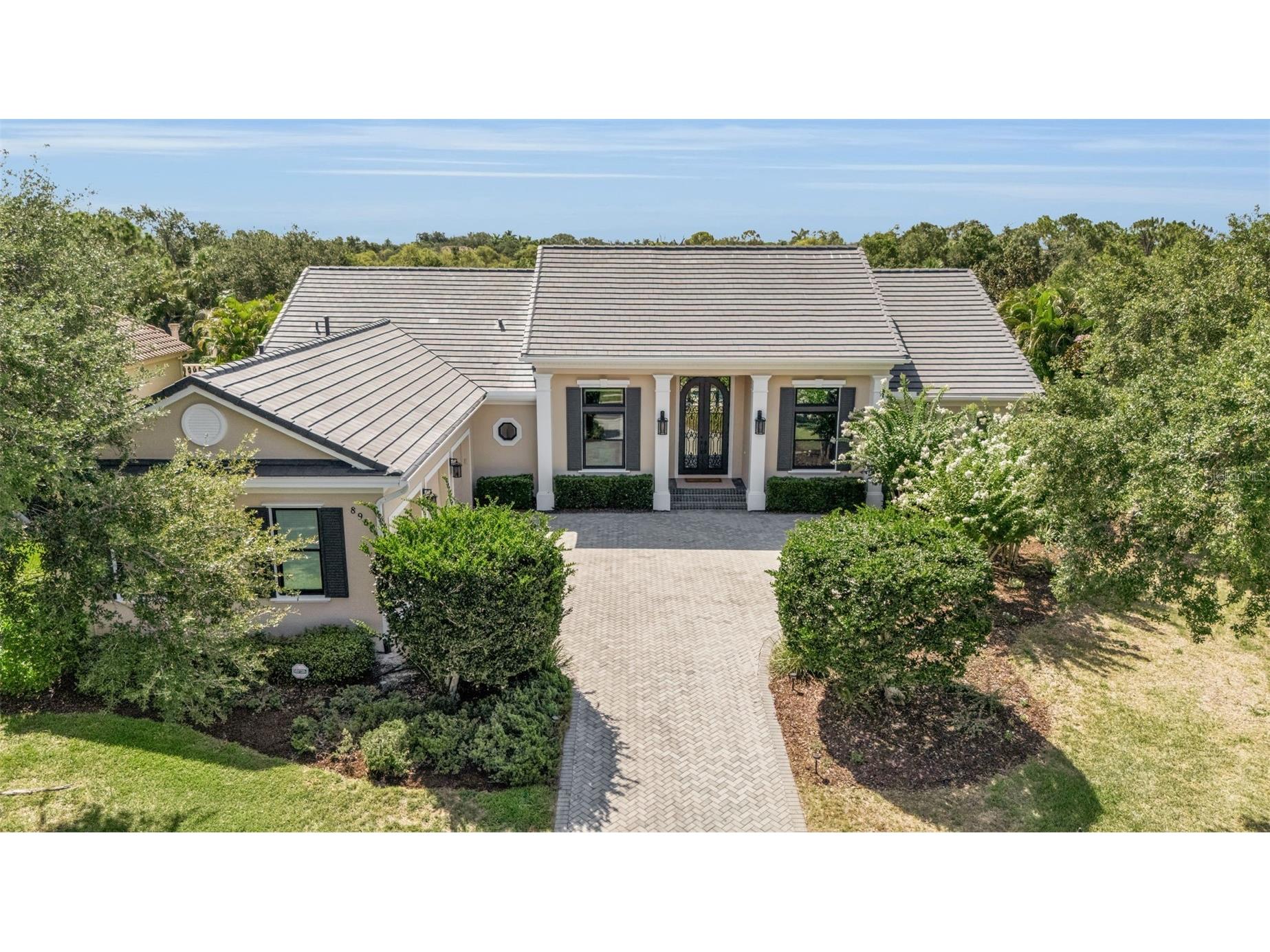 8986 Bloomfield Boulevard Sarasota FL 34238 A4698281 image1