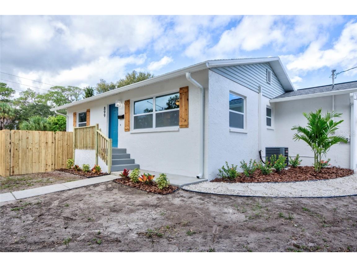 899 40th Avenue S Saint Petersburg FL 33705 U8217744 image1