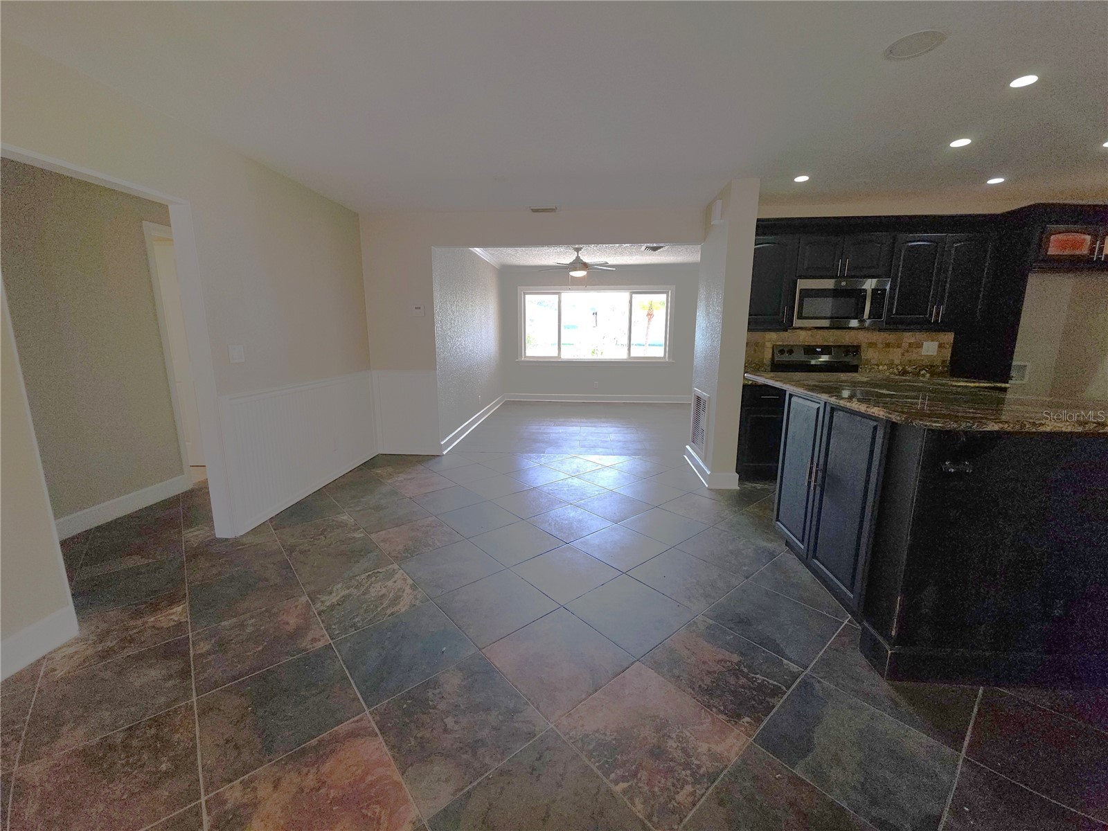 8990 123rd Way Seminole FL 33772 TB8509164 image10