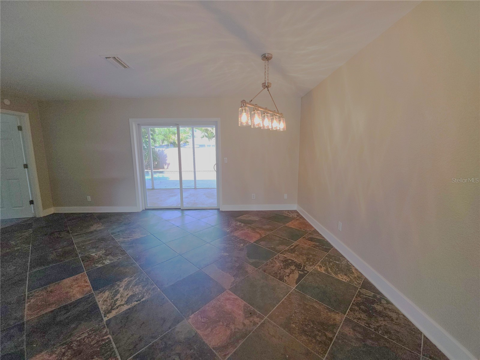 8990 123rd Way Seminole FL 33772 TB8509164 image11
