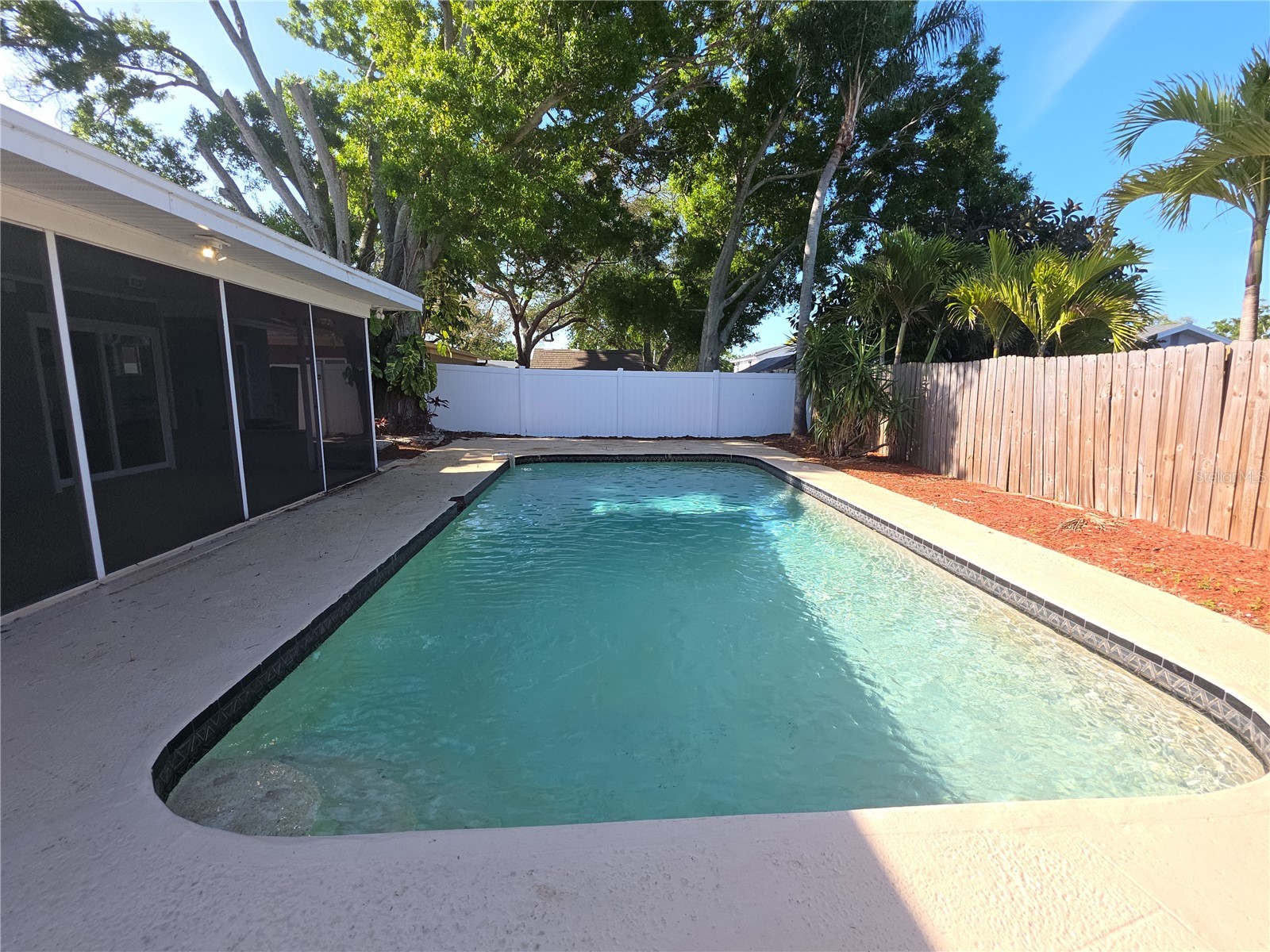 8990 123rd Way Seminole FL 33772 TB8509164 image28