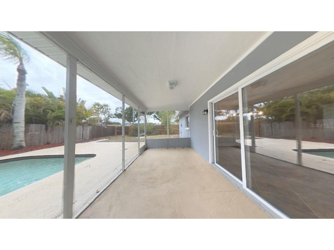 8990 123rd Way Seminole FL 33772 TB8509164 image3