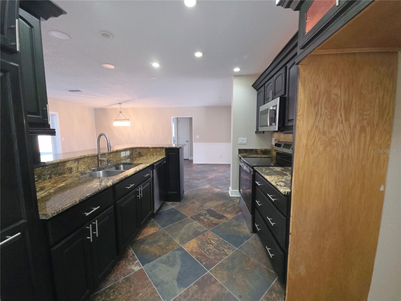 8990 123rd Way Seminole FL 33772 TB8509164 image8