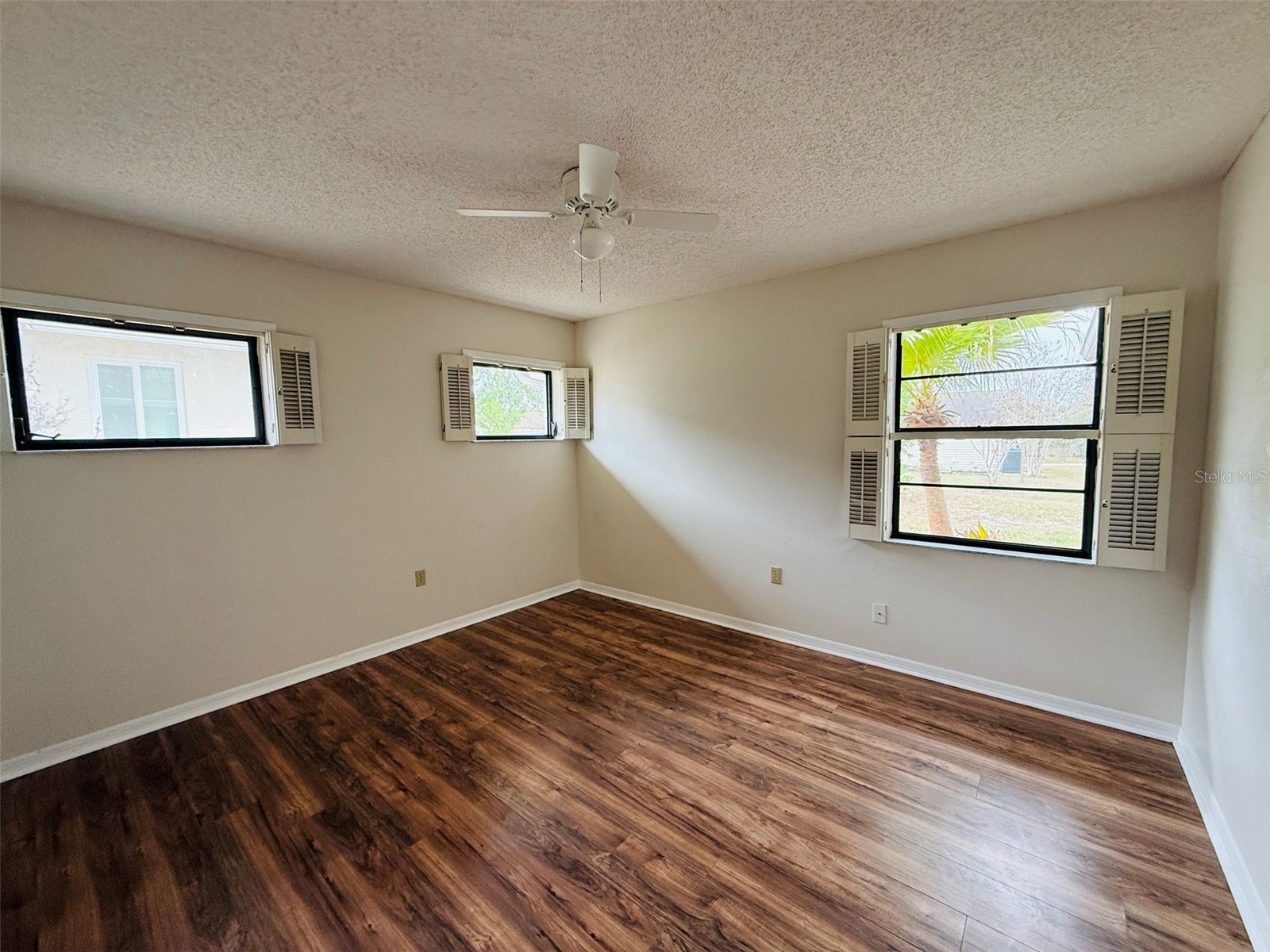 8992 Hernando Way Weeki Wachee FL 34613 TB8464650 image11