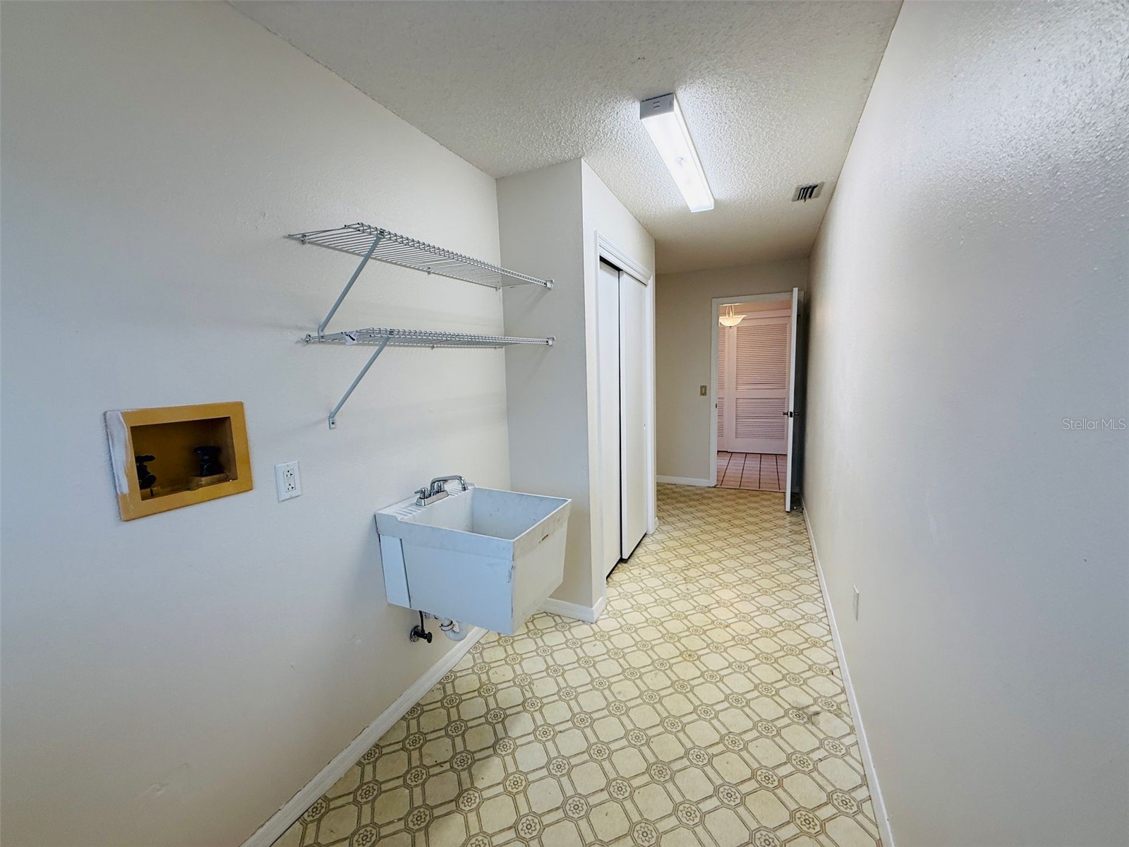8992 Hernando Way Weeki Wachee FL 34613 TB8464650 image17