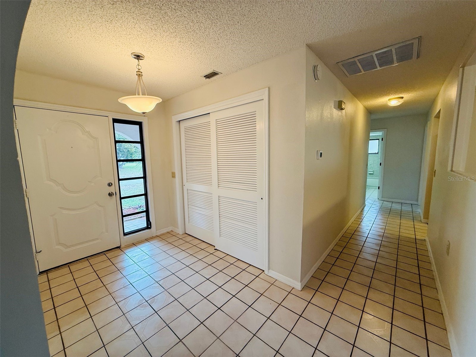 8992 Hernando Way Weeki Wachee FL 34613 TB8464650 image2
