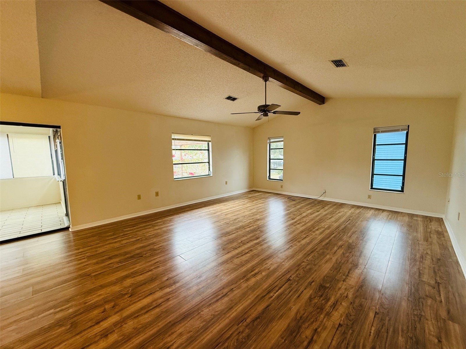 8992 Hernando Way Weeki Wachee FL 34613 TB8464650 image6