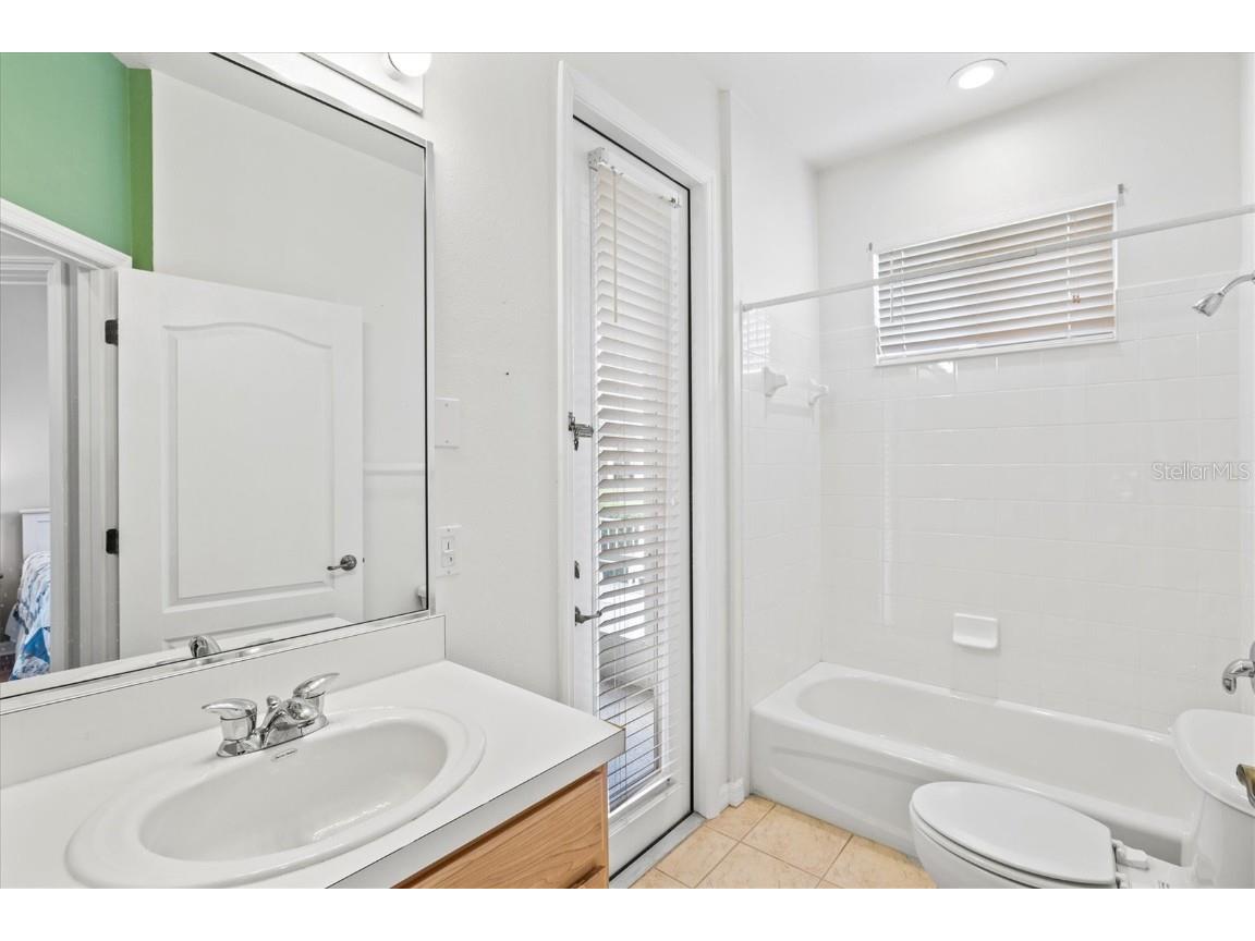 8995 Founders Circle Palmetto FL 34221 A4650274 image29