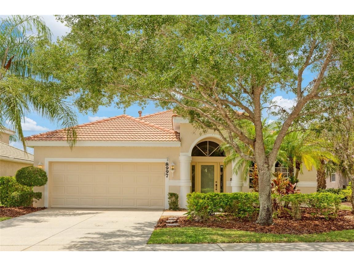 8997 Stone Harbour Loop Bradenton FL 34212 A4569629 image1