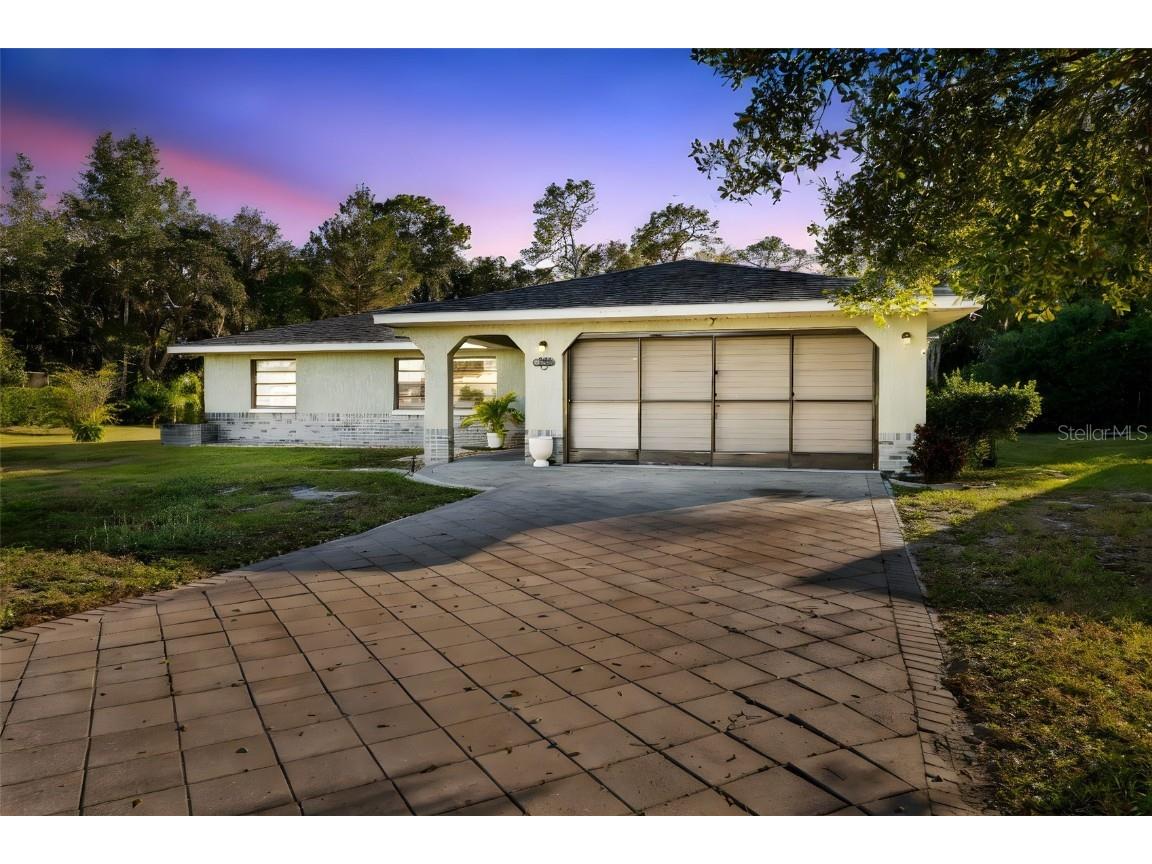 8998 Lismore Court Weeki Wachee FL 34613 TB8441294 image1