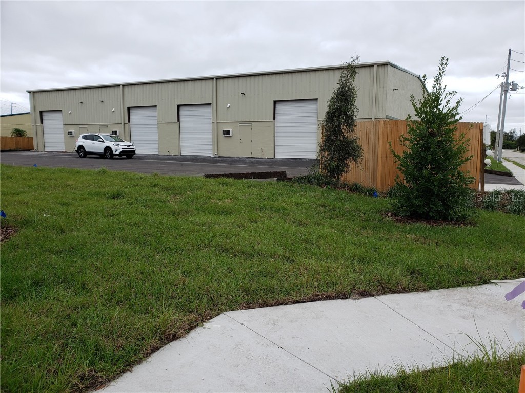 8999 66th Court N #102 Pinellas Park FL 33782 U8224879 image1