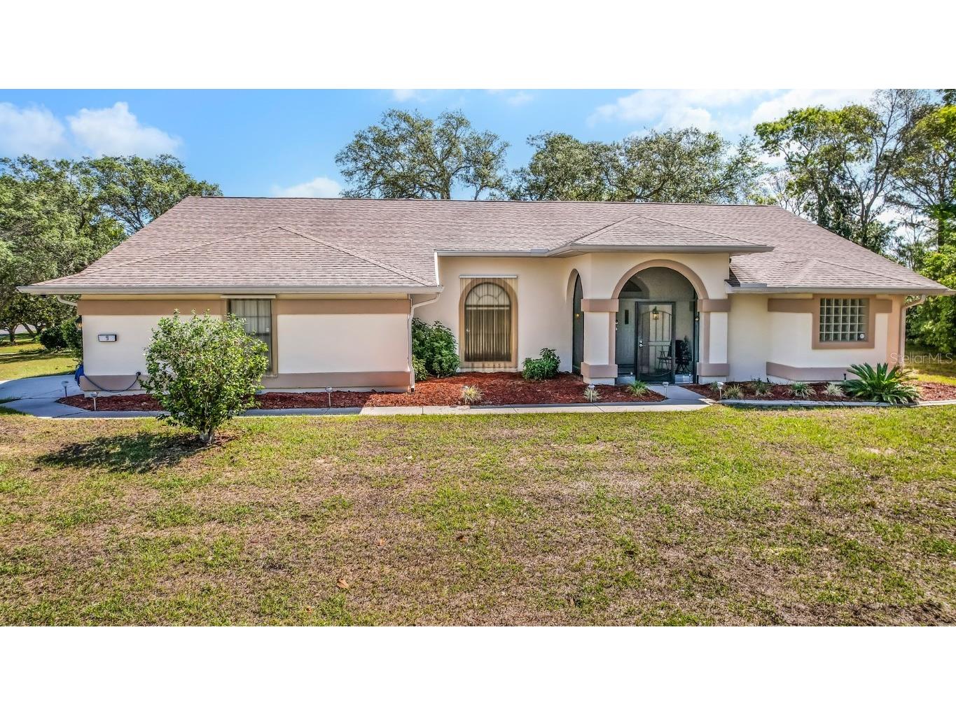 9 Bonnie Court S Homosassa FL 34446 OM656893 image1