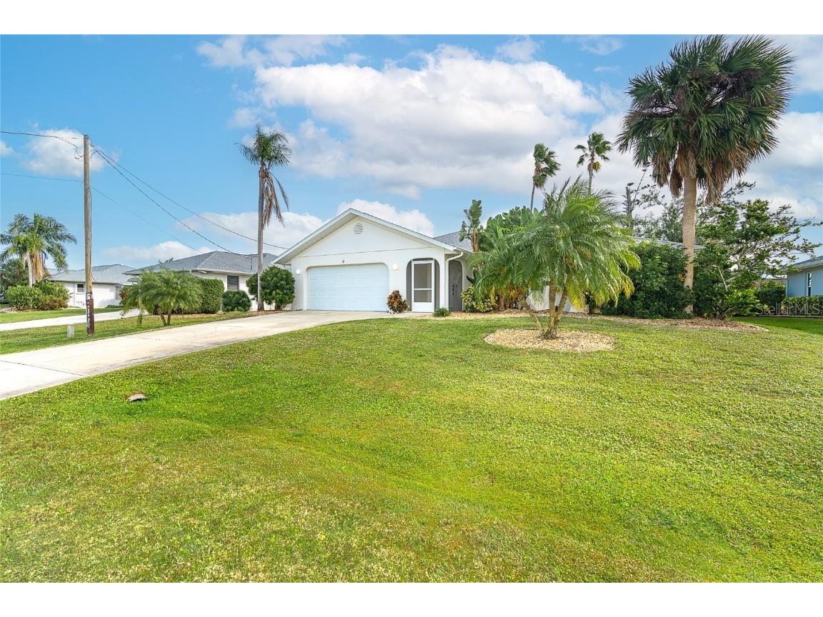 9 Bunker Court Rotonda West FL 33947 D6133573 image1