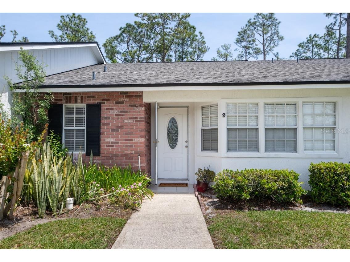 9 Kings Colony Court N Palm Coast FL 32137 - RIBBON LAKE FC308758 image1