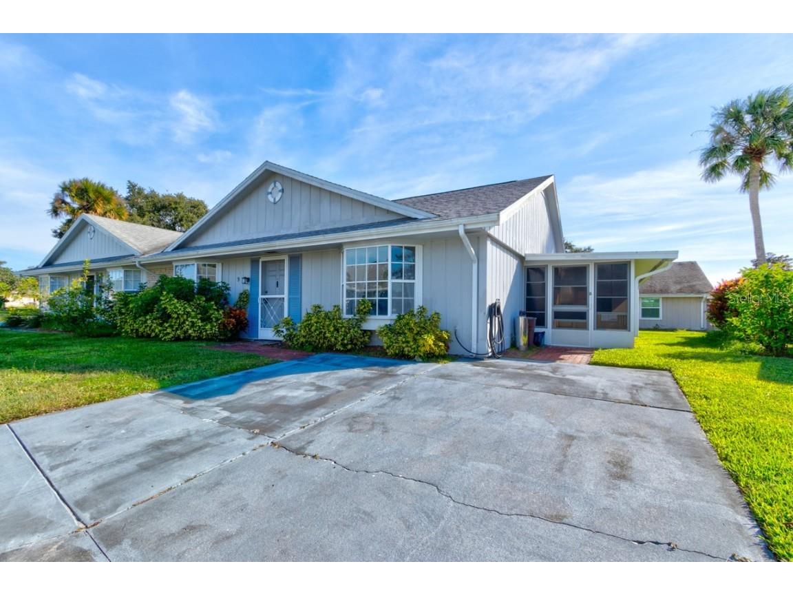 9 Par Drive New Smyrna Beach FL 32168 V4945873 image2