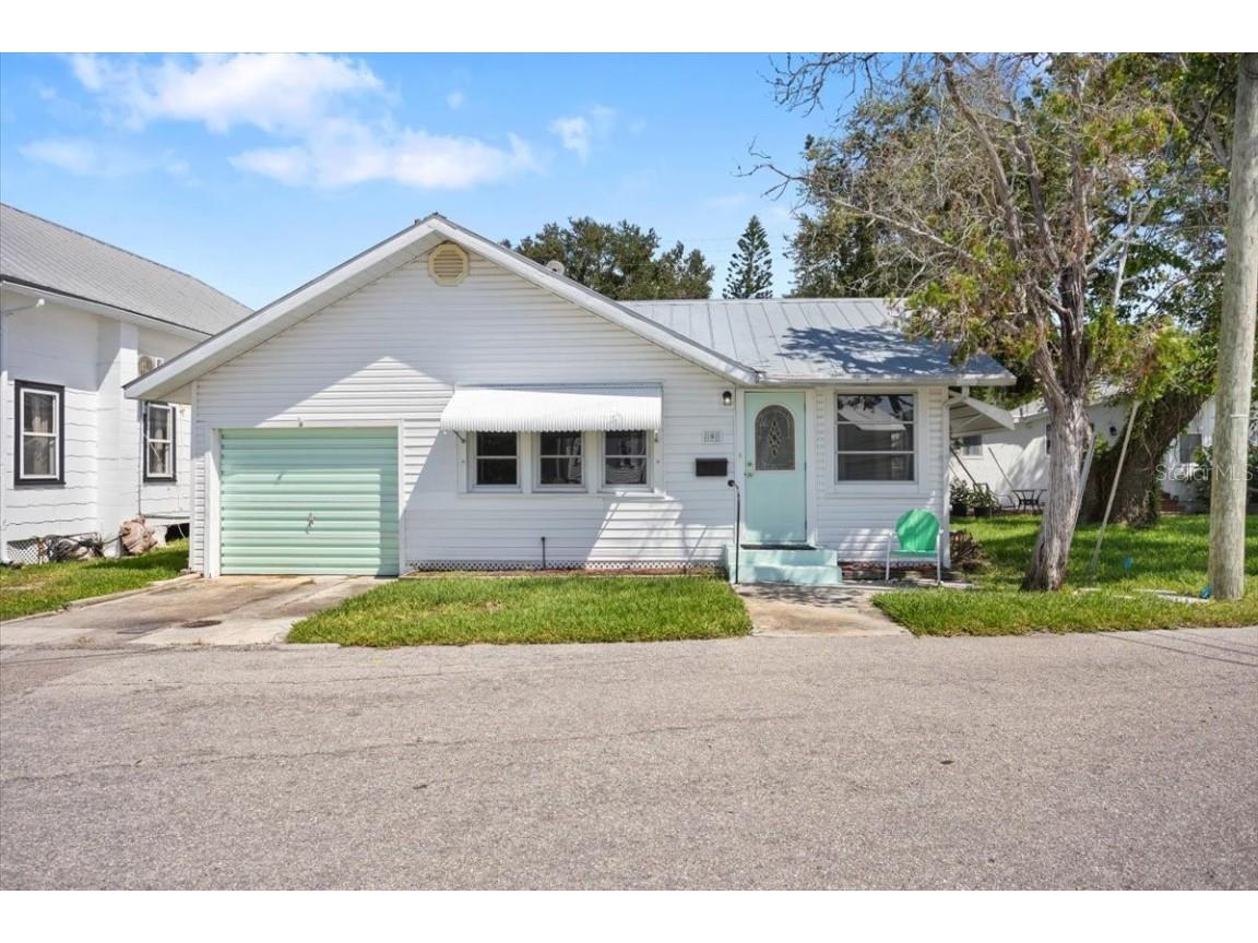 9 Seminole Drive Bradenton FL 34208 A4663491 image1