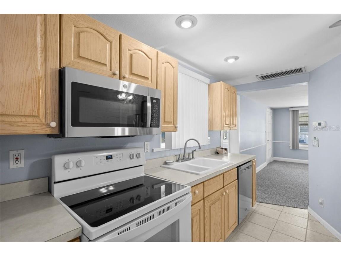 9 Seminole Drive Bradenton FL 34208 A4663491 image10