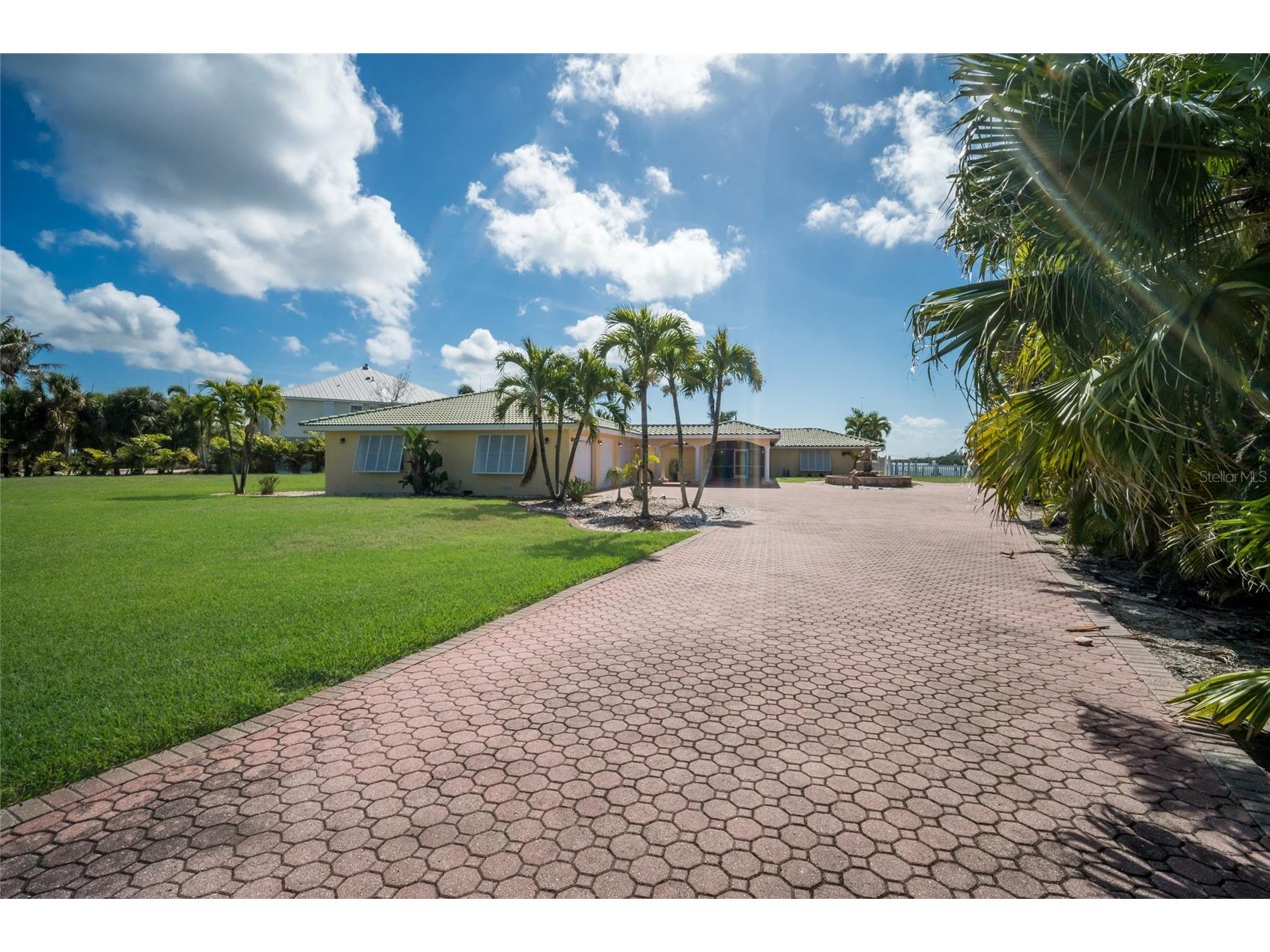 90 Buccaneer Bend Placida FL 33946 - INTRACOASTAL WATERWAY D6146570 image10