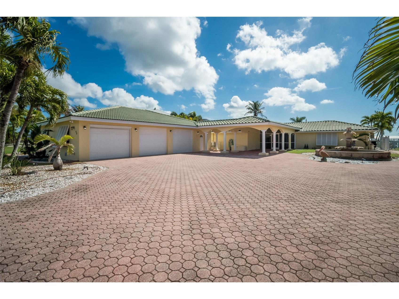 90 Buccaneer Bend Placida FL 33946 - INTRACOASTAL WATERWAY D6146570 image11