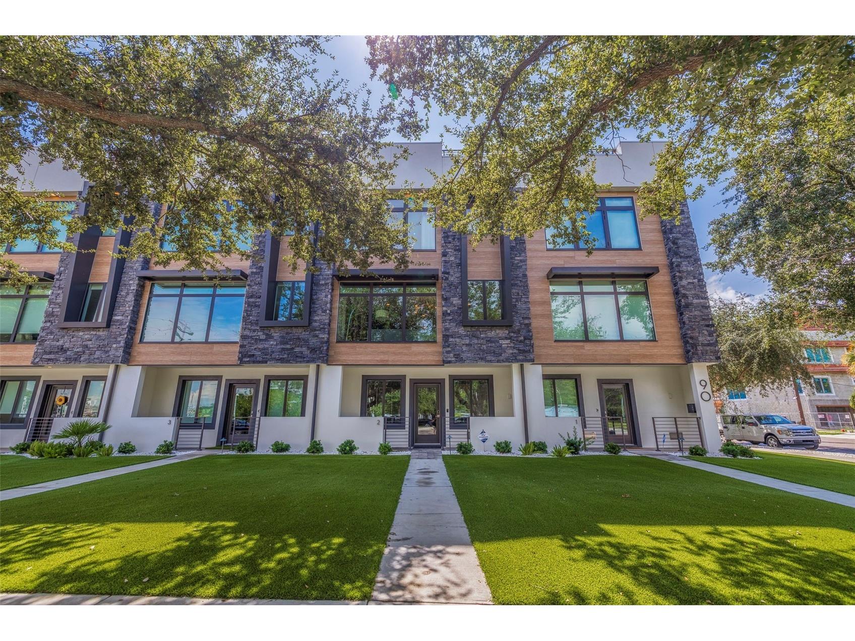 90 Columbia Drive #2 Tampa FL 33606 TB8417512 image1