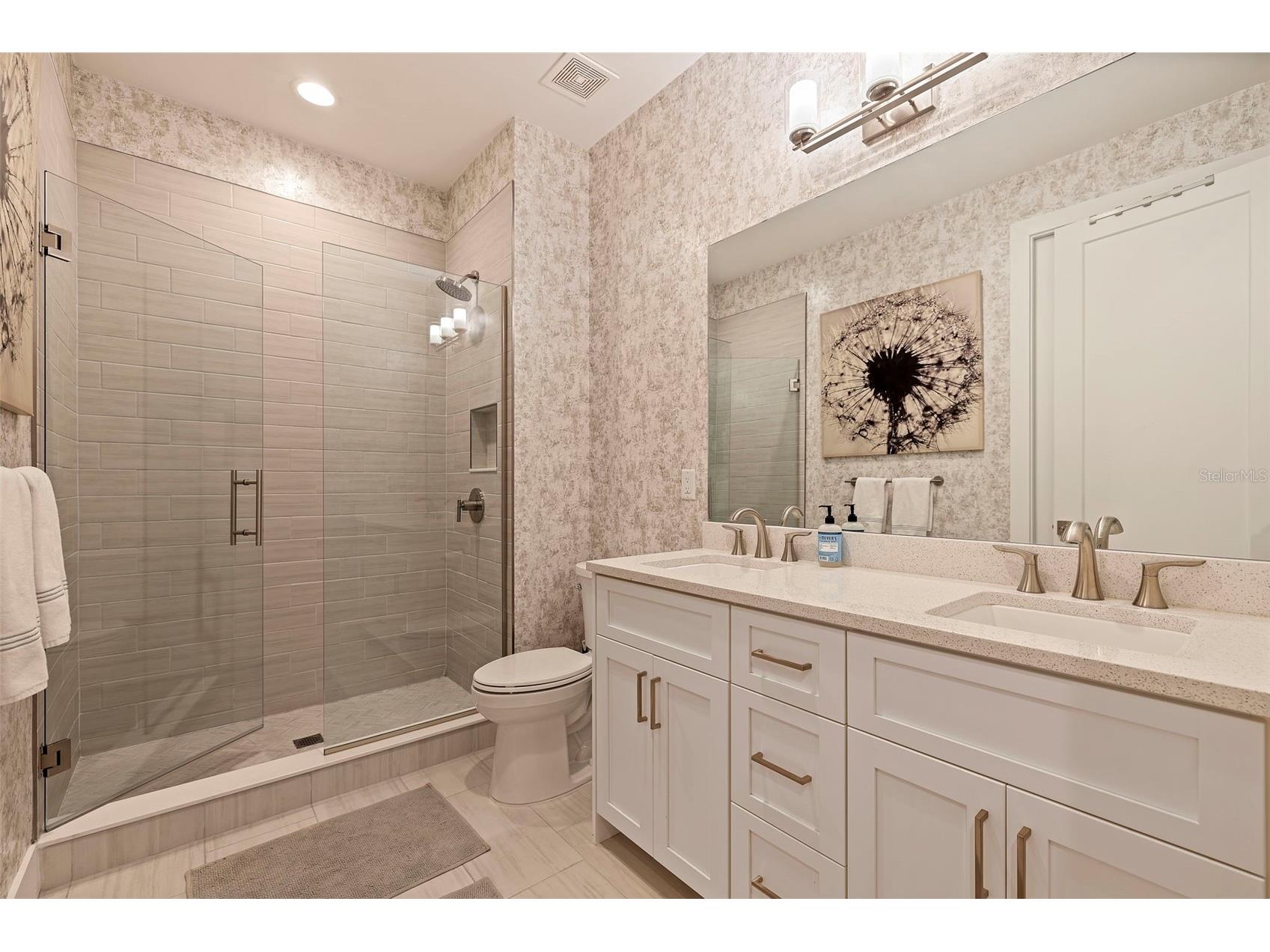 90 Columbia Drive #2 Tampa FL 33606 TB8417512 image26