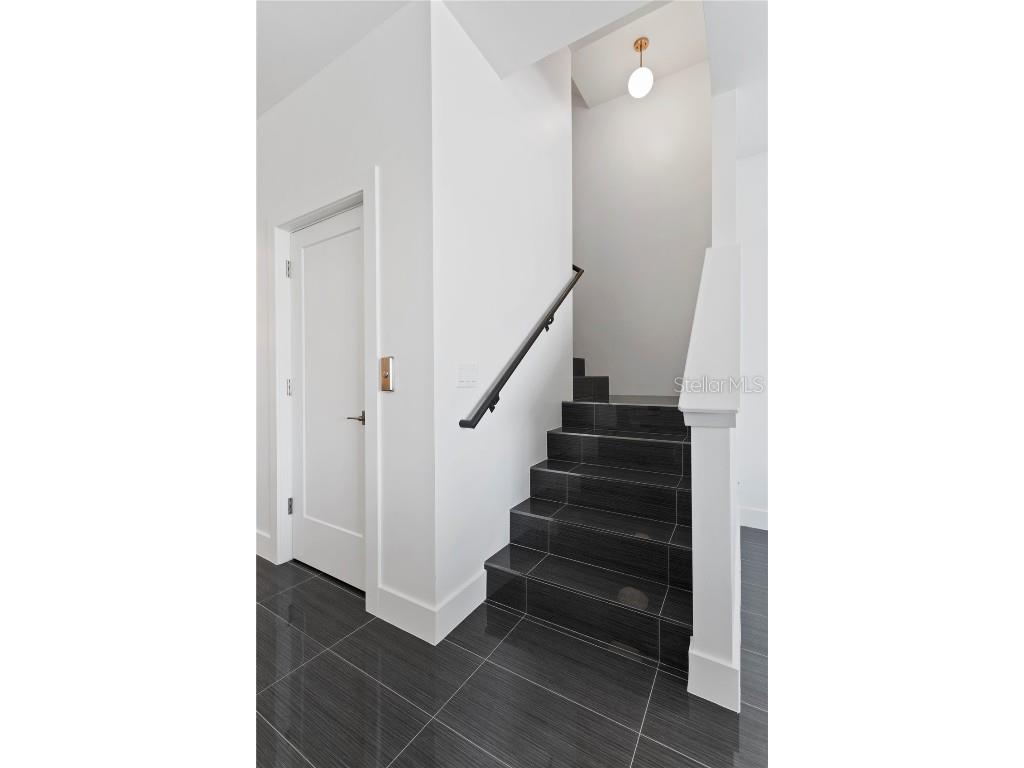 90 Columbia Drive #3 Tampa FL 33606 TB8446720 image36