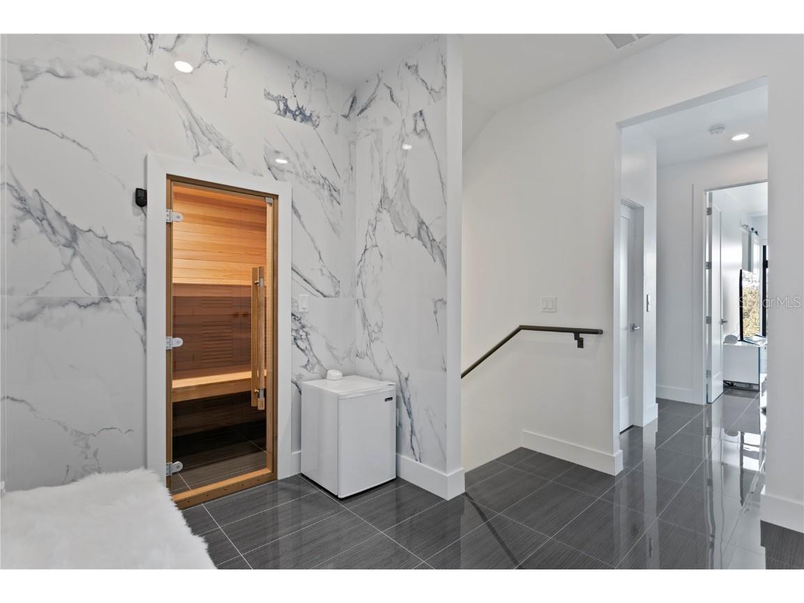 90 Columbia Drive #3 Tampa FL 33606 TB8446720 image53