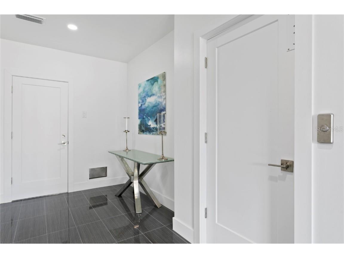 90 Columbia Drive #3 Tampa FL 33606 TB8446720 image7