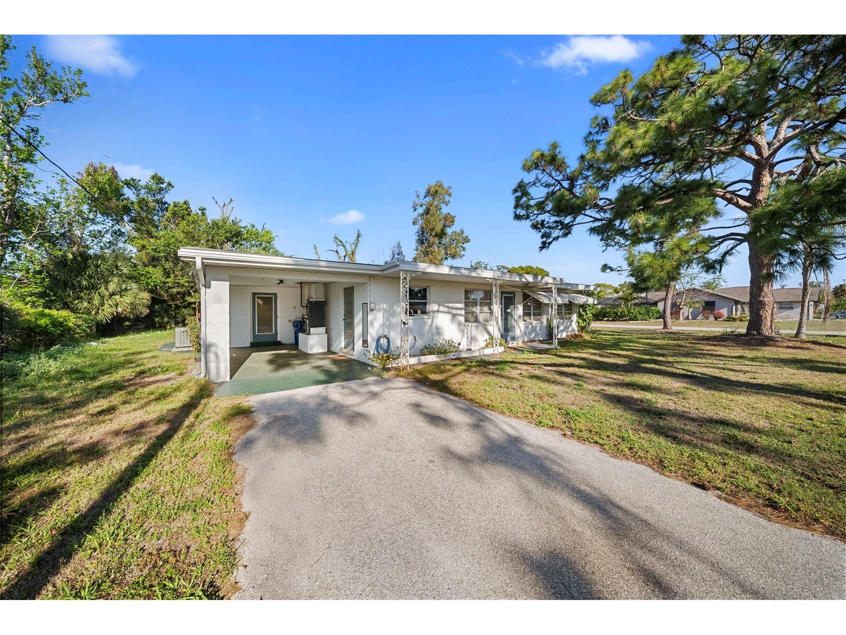 90 N Broadway Englewood FL 34223 C7523758 image1