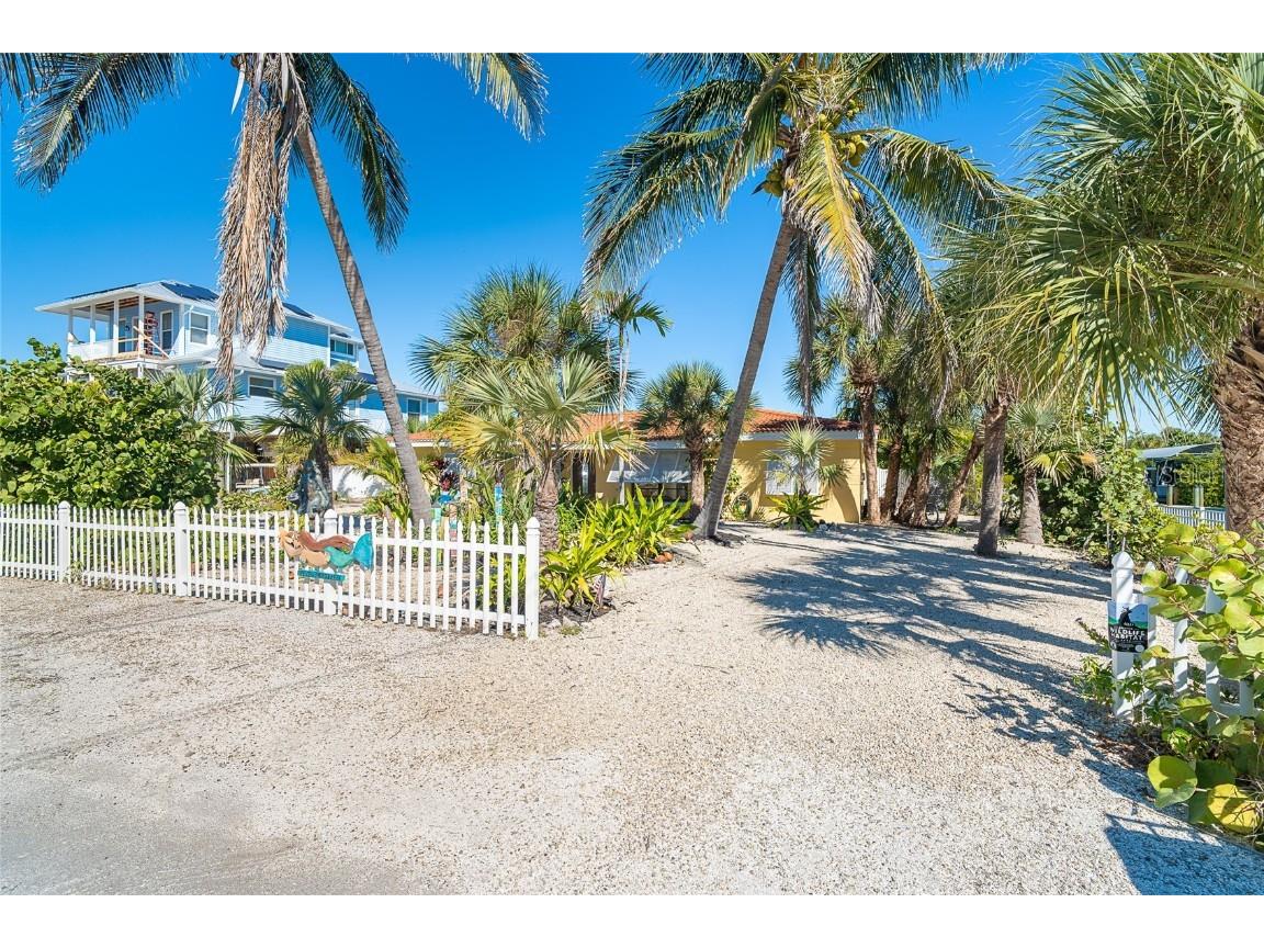 90 N Gulf Boulevard Placida FL 33946 D6144782 image2