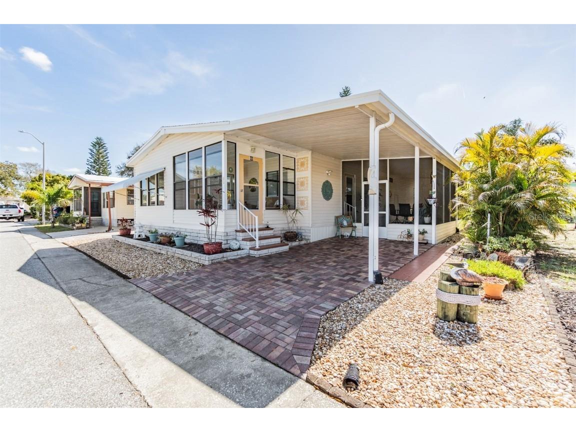 90 Pelican Drive N Oldsmar FL 34677 U8191447 image1