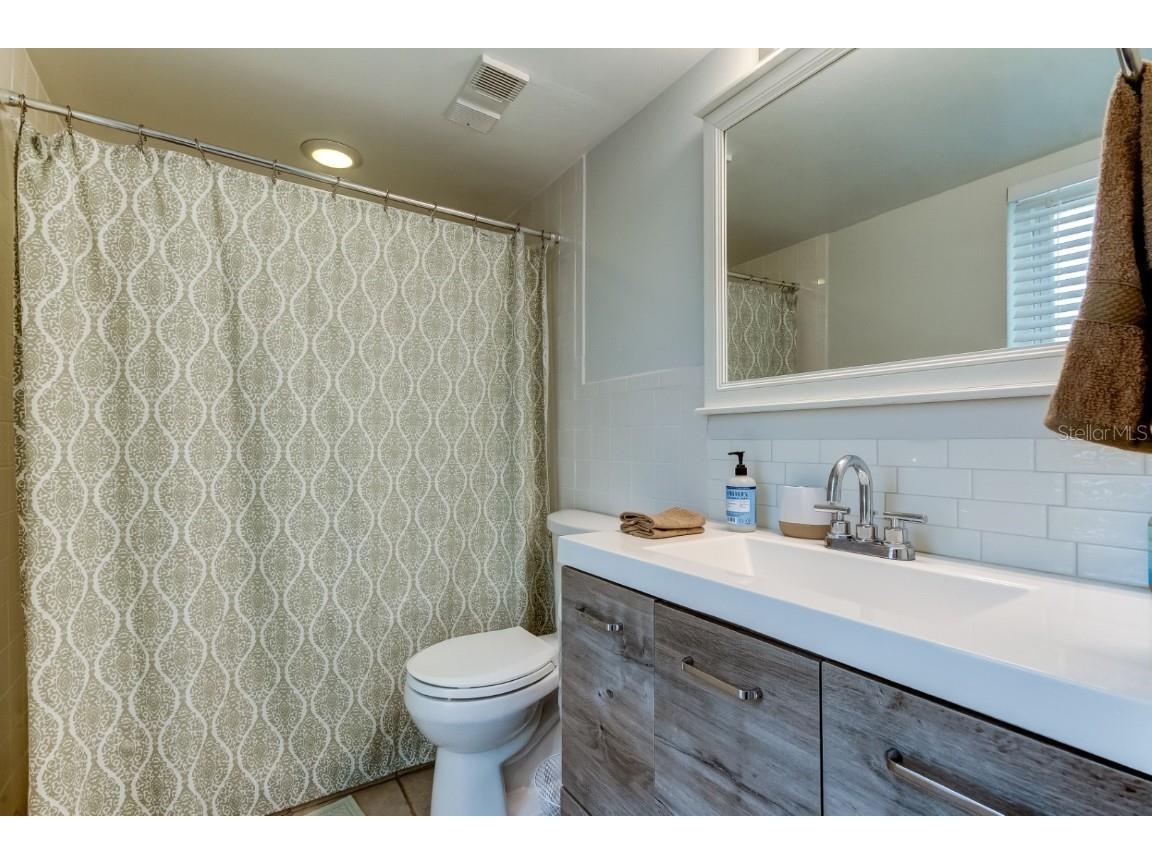 90 S Highland Avenue #112 Tarpon Springs FL 34689 TB8442667 image32