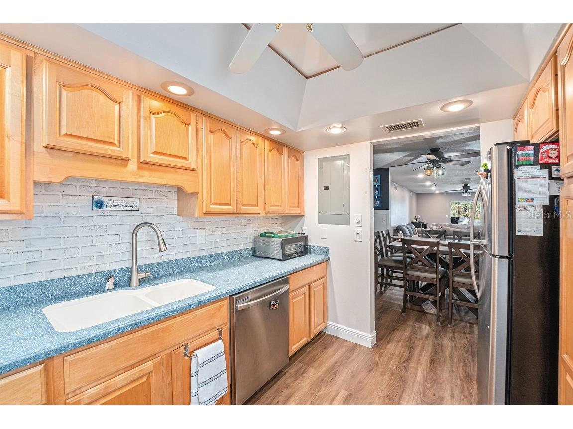 90 S Highland Avenue #1201 Tarpon Springs FL 34689 - LAKE TARPON TB8444798 image10