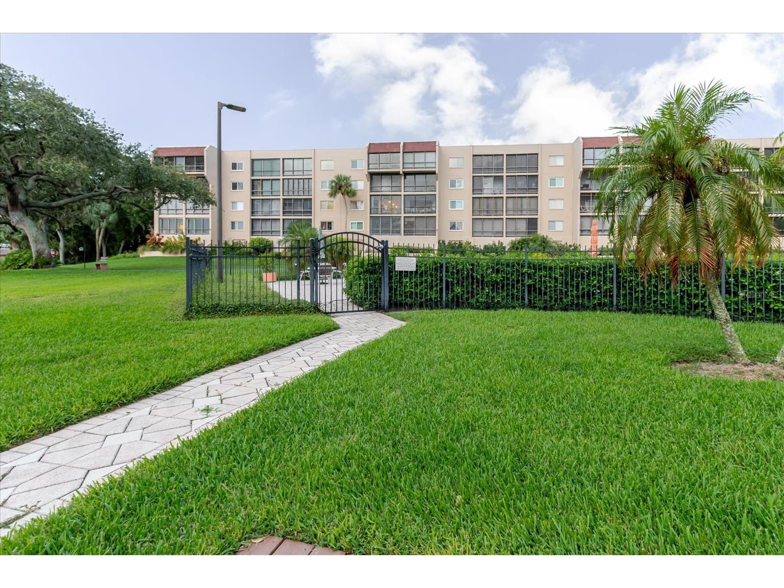 90 S Highland Avenue #1317 Tarpon Springs FL 34689 - LAKE TARPON TB8426840 image26