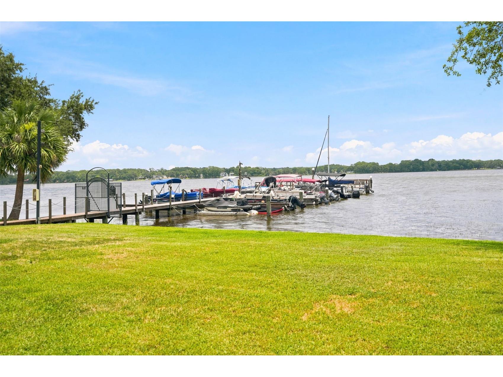 90 S Highland Avenue #1414 Tarpon Springs FL 34689 W7886918 image32