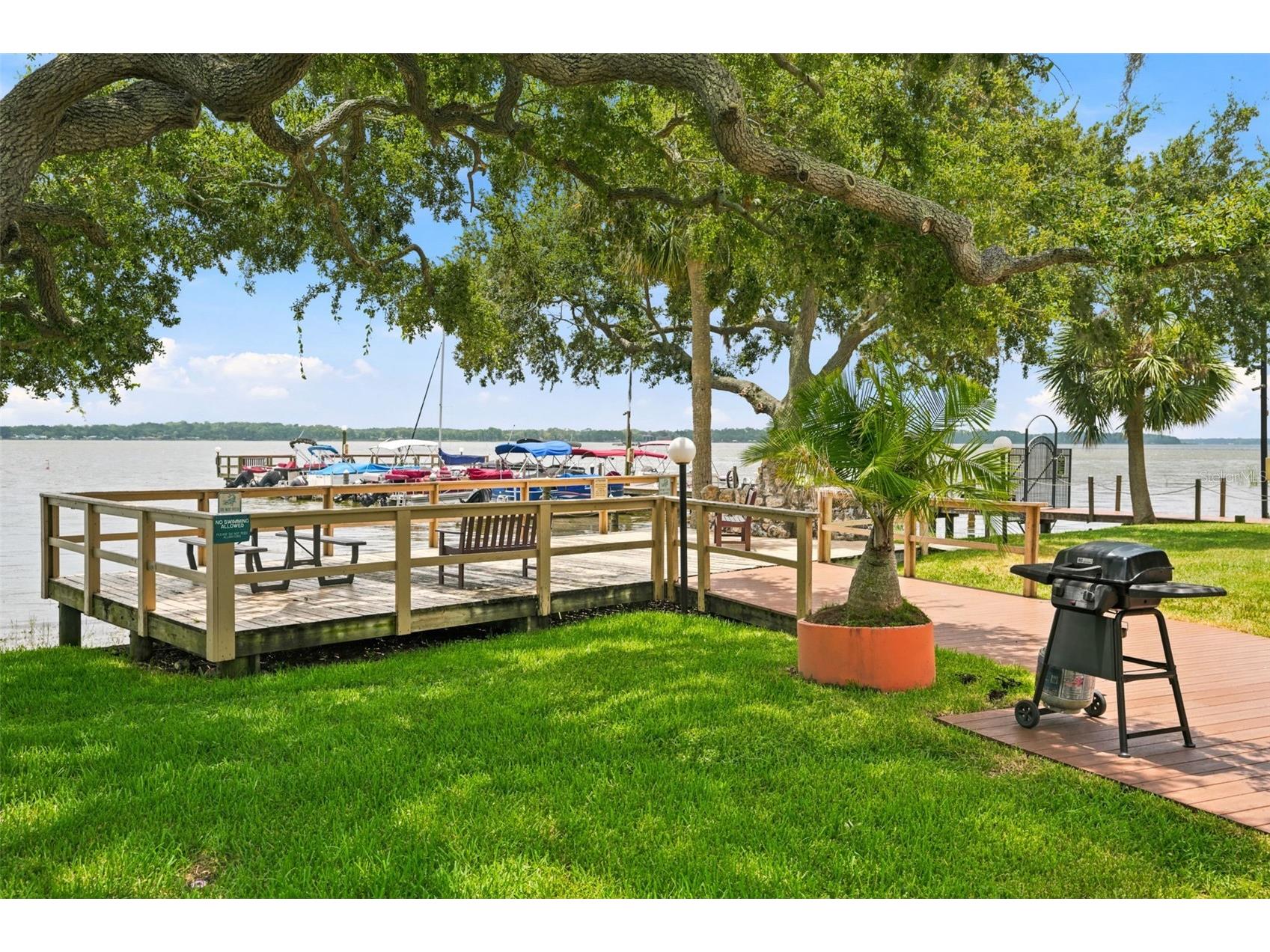 90 S Highland Avenue #1414 Tarpon Springs FL 34689 W7886918 image37
