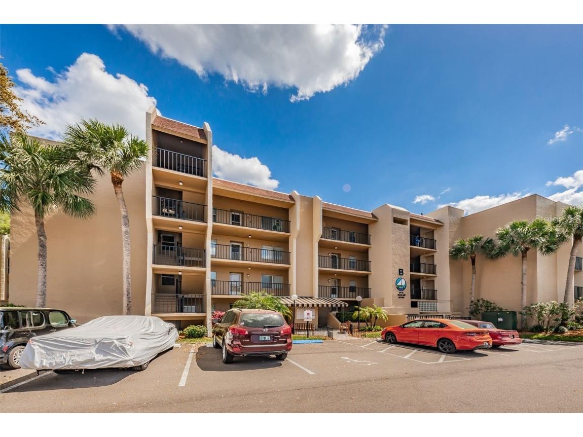 90 S Highland Avenue #214 Tarpon Springs FL 34689 U8195743 image1