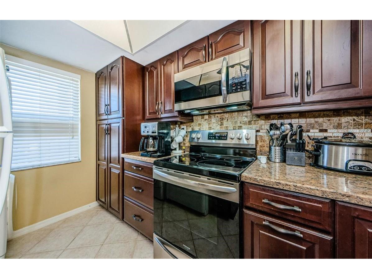 90 S Highland Avenue #214 Tarpon Springs FL 34689 TB8410391 image8