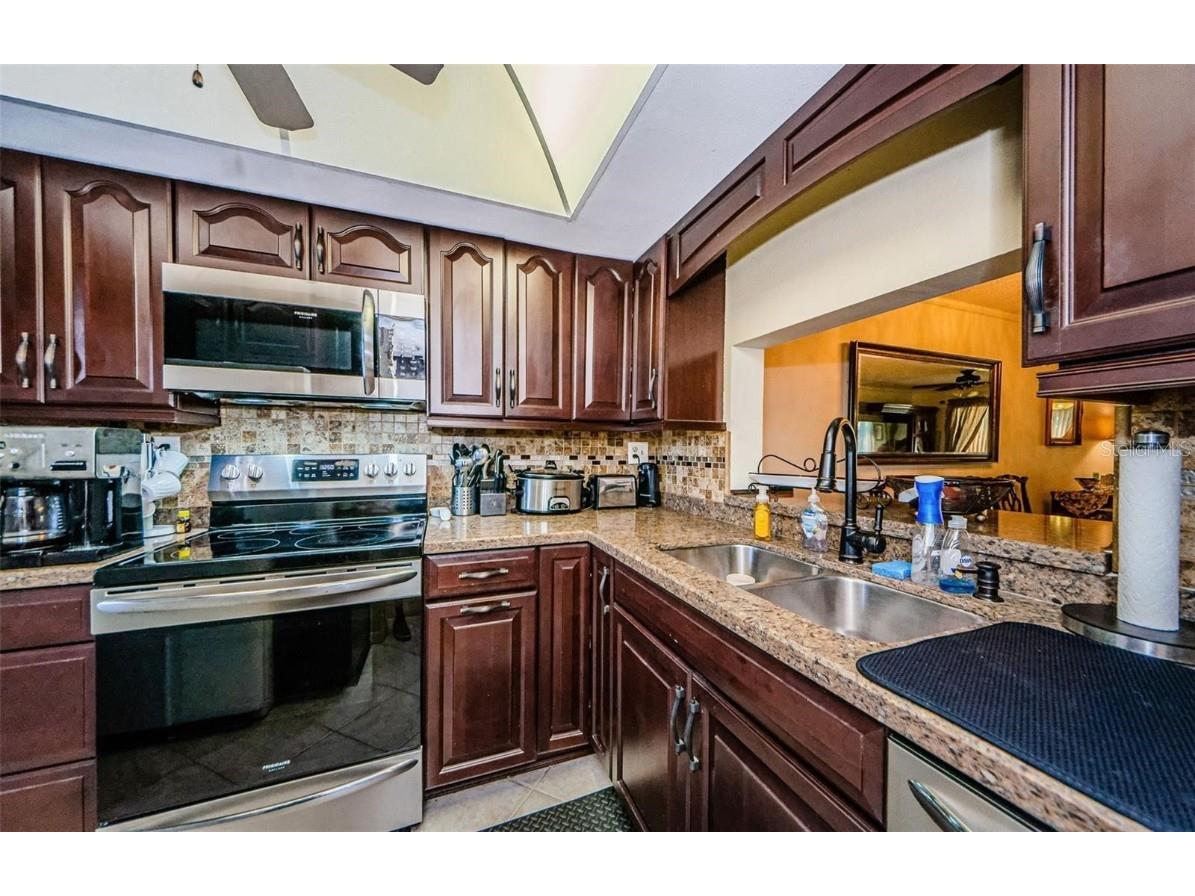 90 S Highland Avenue #214 Tarpon Springs FL 34689 TB8410391 image9