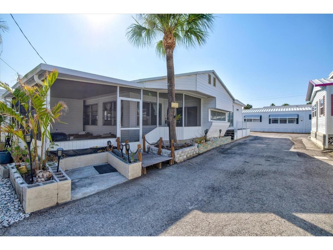 90 Twin Shores Boulevard Longboat Key FL 34228 FC300822 image1