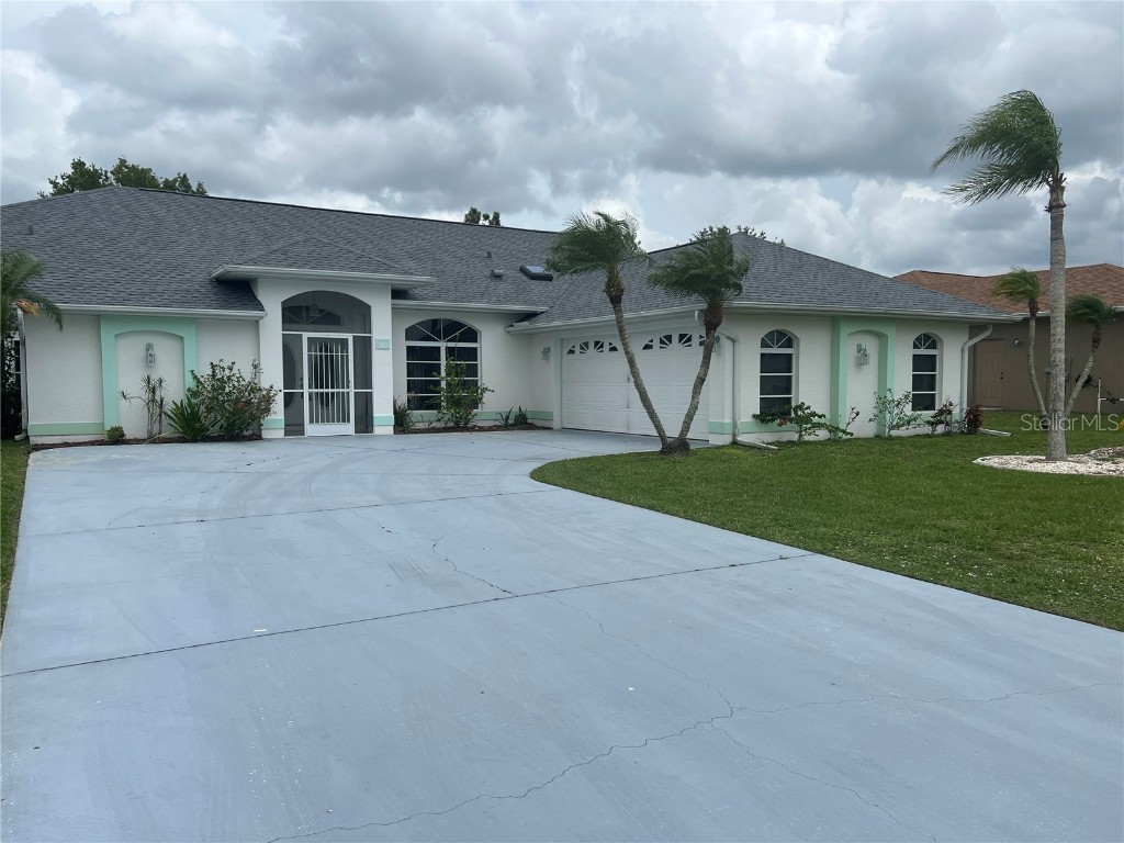 90 Valdiva Street Punta Gorda FL 33983 C7476689 image1