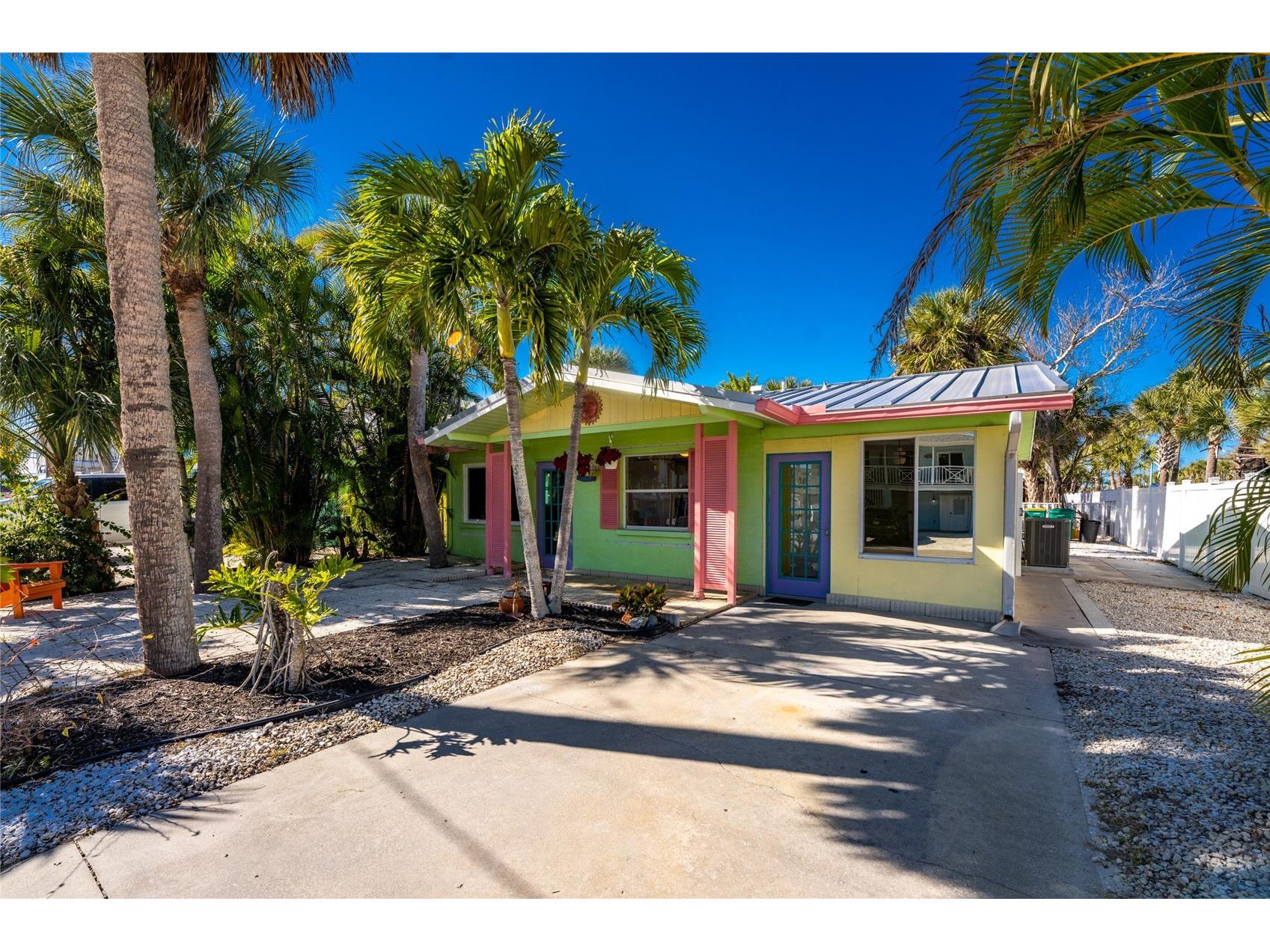 90 Wilhelm Drive Englewood FL 34223 D6145978 image1