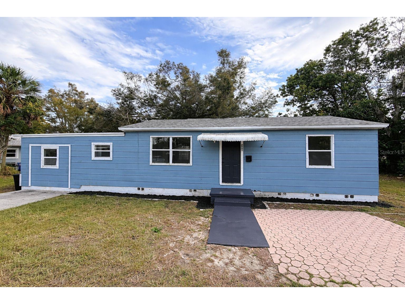 900 40th Street S Saint Petersburg FL 33711 TB8460492 image1