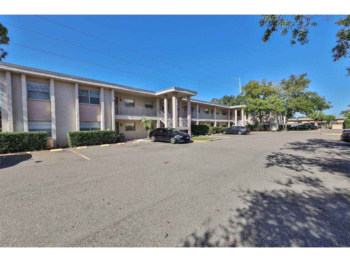 900 70th Street N #206 Saint Petersburg FL 33710 U8200612 image1