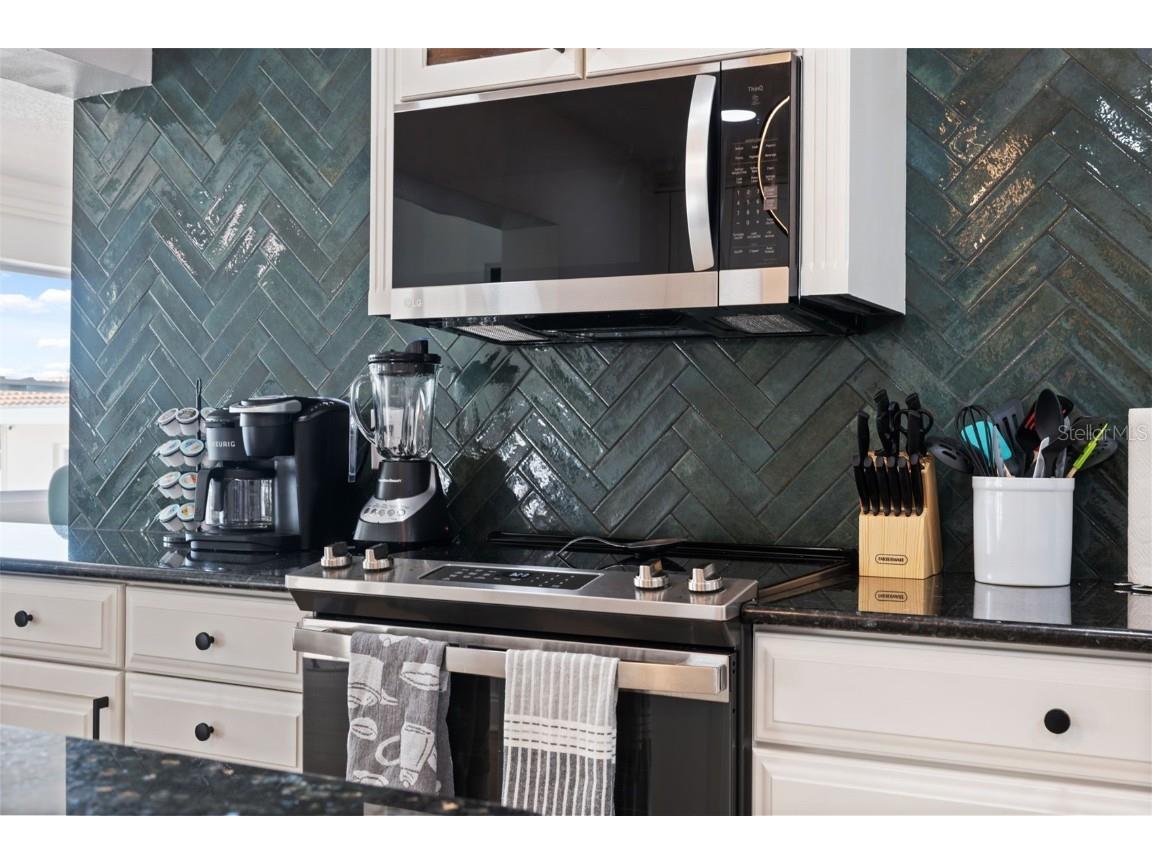 900 79th Street S Saint Petersburg FL 33707 TB8420103 image20