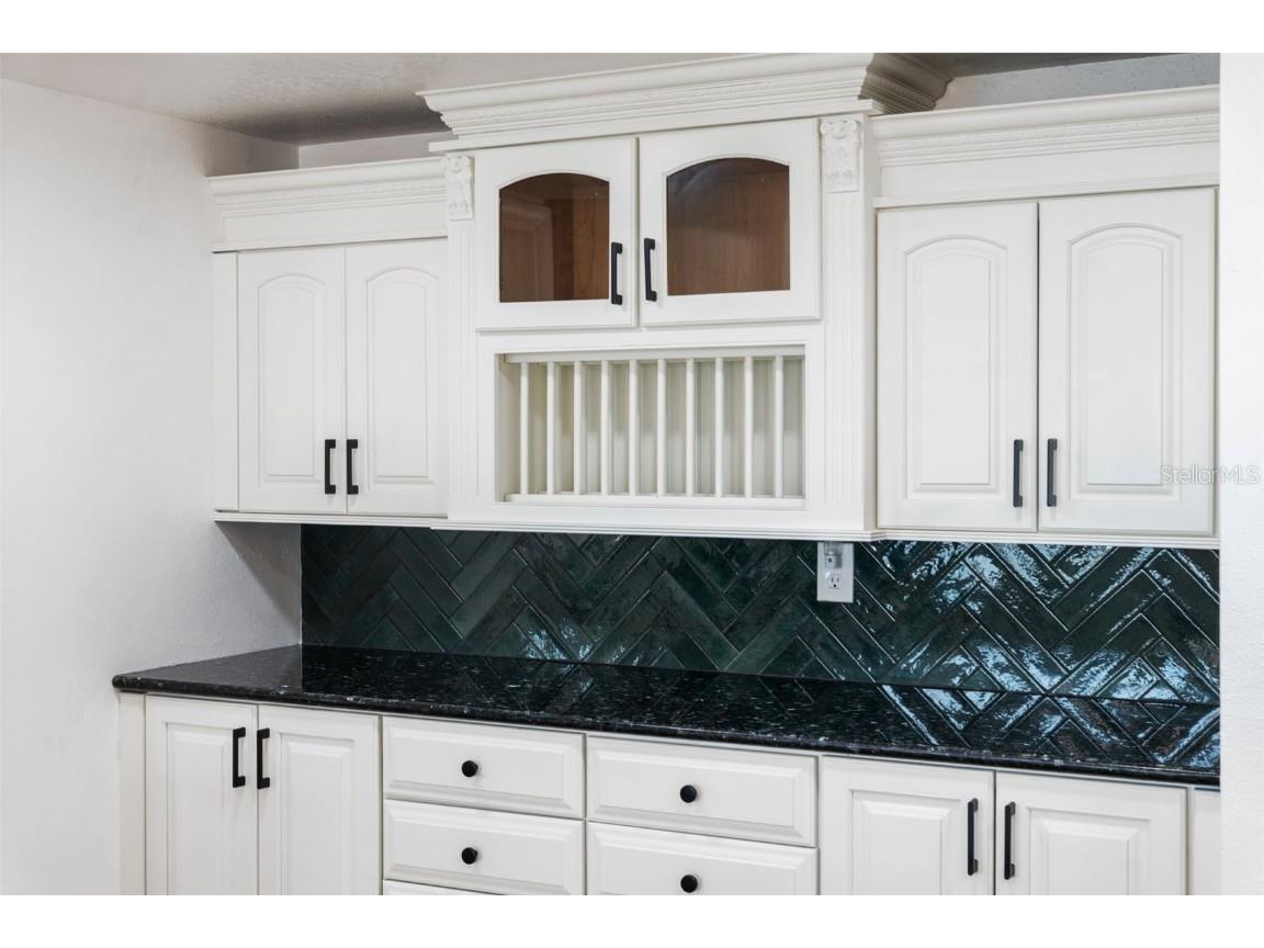 900 79th Street S Saint Petersburg FL 33707 TB8420103 image21