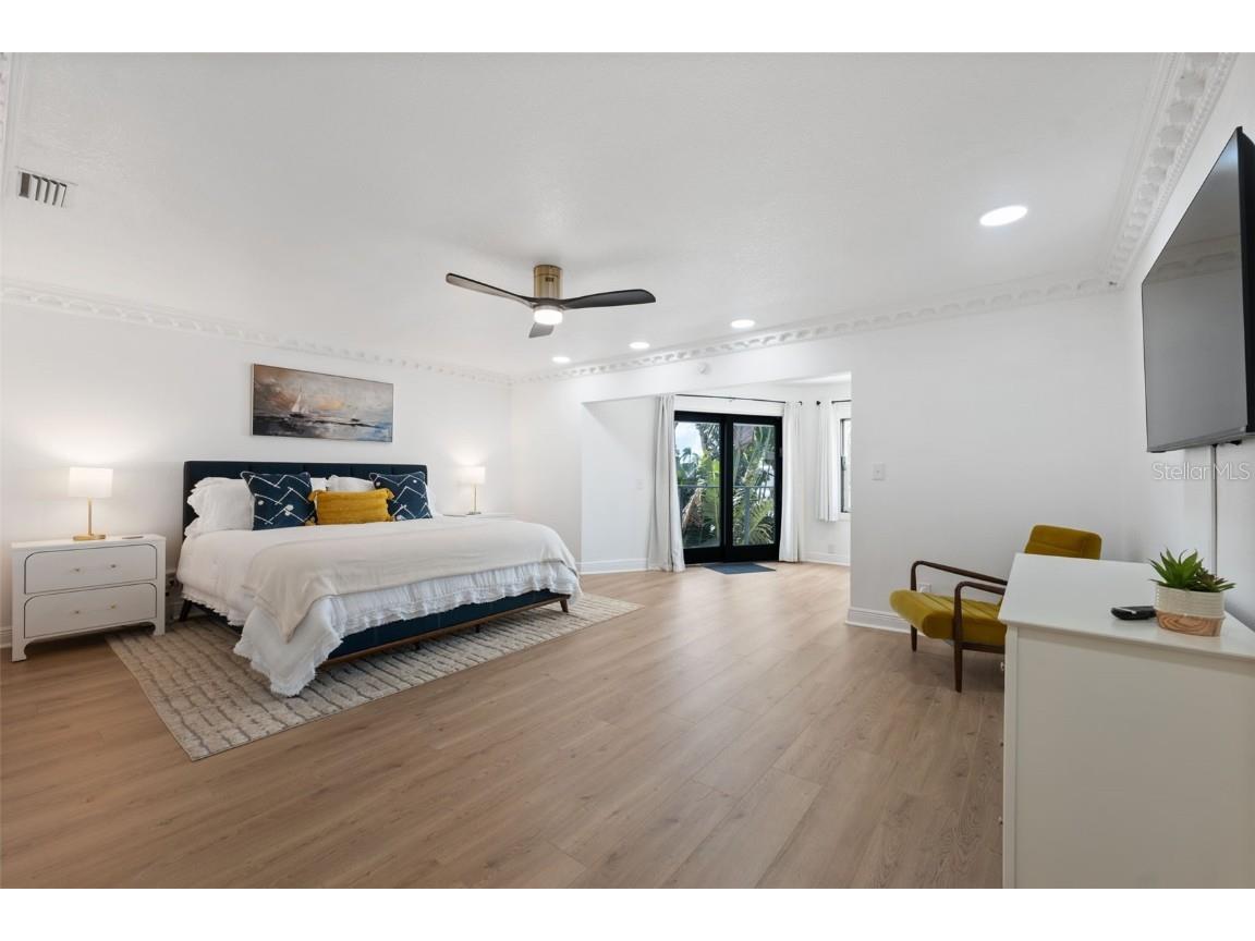 900 79th Street S Saint Petersburg FL 33707 TB8420103 image23